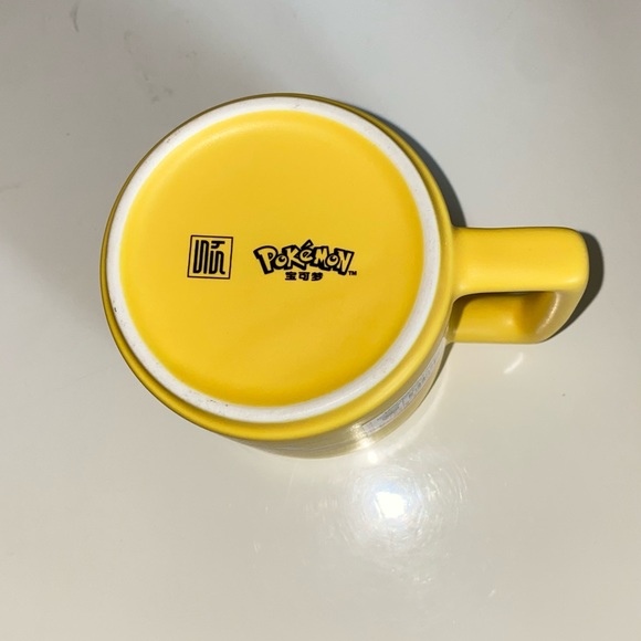 PIKACHU Coffee Mug. - Picture 4 of 6